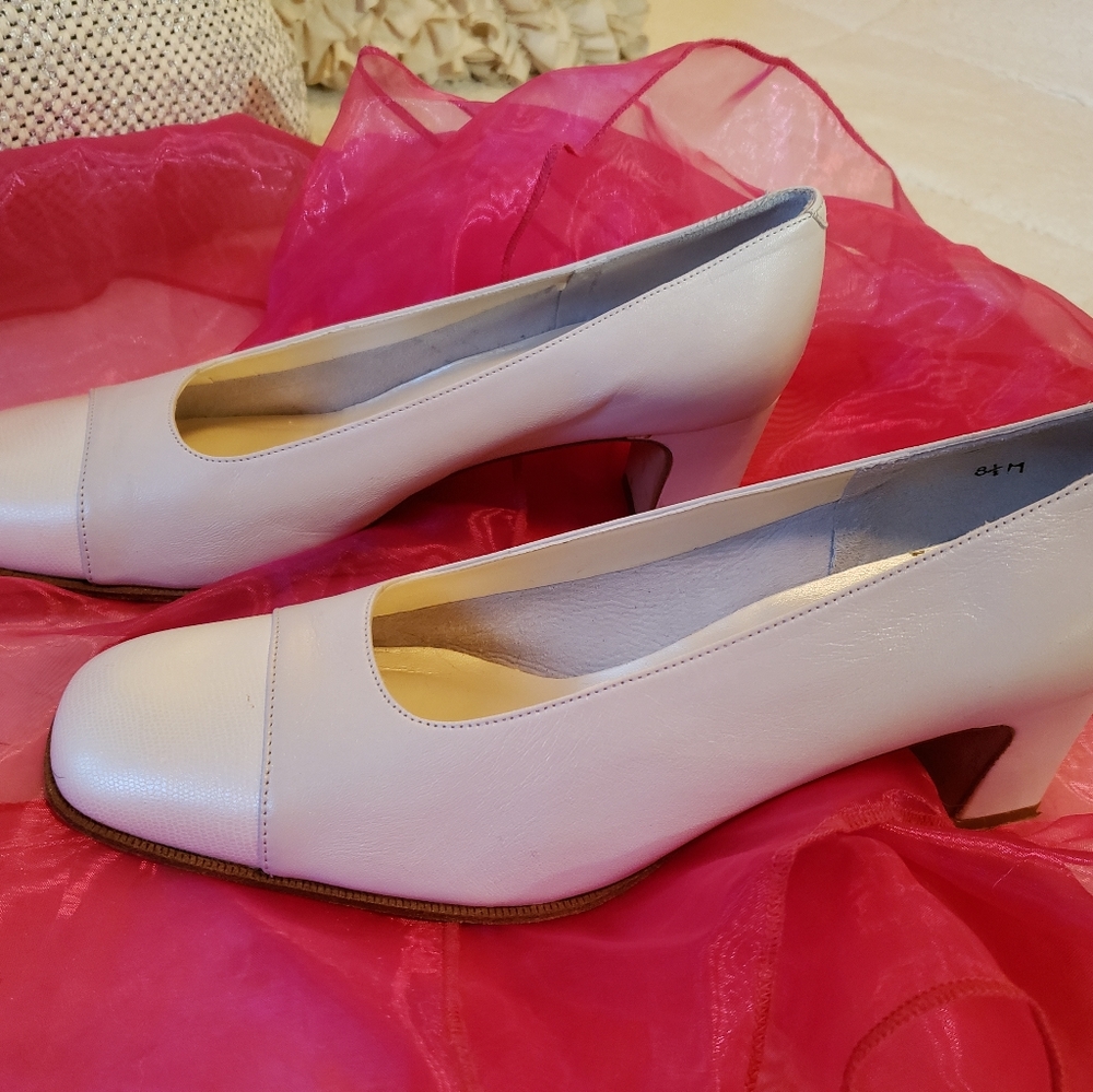 Evan Pioneer. Made In Spain. Gorgeous Soft Leather Light Pale Blue and White Toe